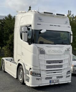 Alternative view of Scania NG kulmud, LED tuli